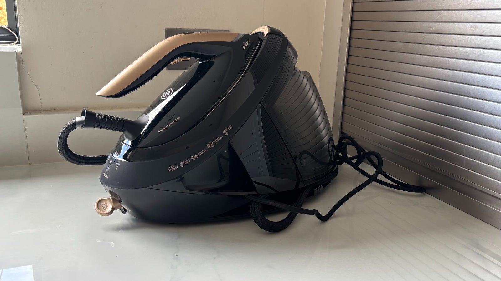 Philips PerfectCare 8000 PSG8130/80 Steam Generator Iron review iron on baae