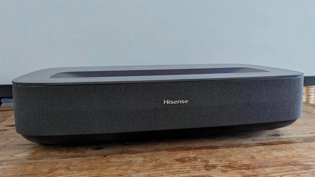 Лучший проектор - Hisense PL1