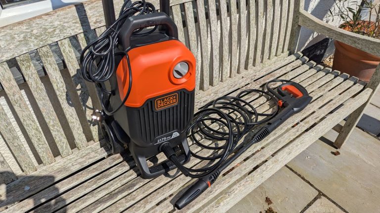 Обзор Black + Decker BEPW2000-GB: Улучшенная версия бюджетных минимоек